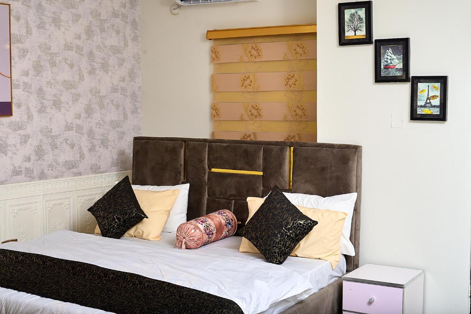 Apartment B16 *